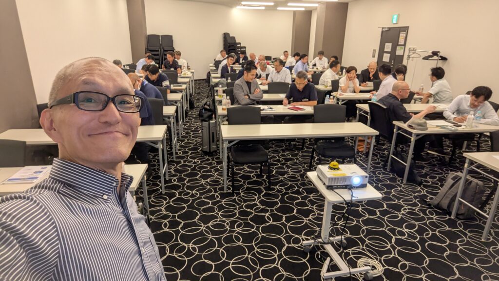 西日本雪印メグミルク協議会主催の「大躍進勉強会」が岡山で開催され、酒井とし夫氏が講師として登壇。営業プロセスの分解と改善策、他業界の成功事例、ビジネス心理学の実践ワークまで、即実践可能な内容が盛り込まれた注目の研修会の様子をレポート。