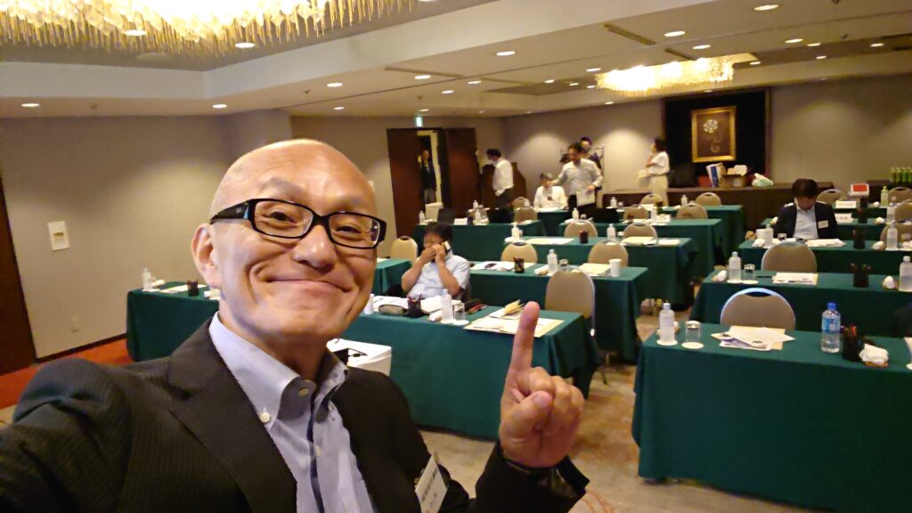 「おすすめの講演会講師は?」とお探しの担当者様へ。累計1,000回登壇、リピート率7割超を誇る酒井とし夫講演会講師をご紹介します。NLP心理学、ランチェスター経営、さらに最新のChatGPT・AI活用術まで、多様な専門知識を融合させた実践的な講演が特徴です。「過去NO.1の講演」と主催者も絶賛する、参加者の満足度が極めて高い「本物の講師」です。詳しいテーマや実績は資料をご覧ください。