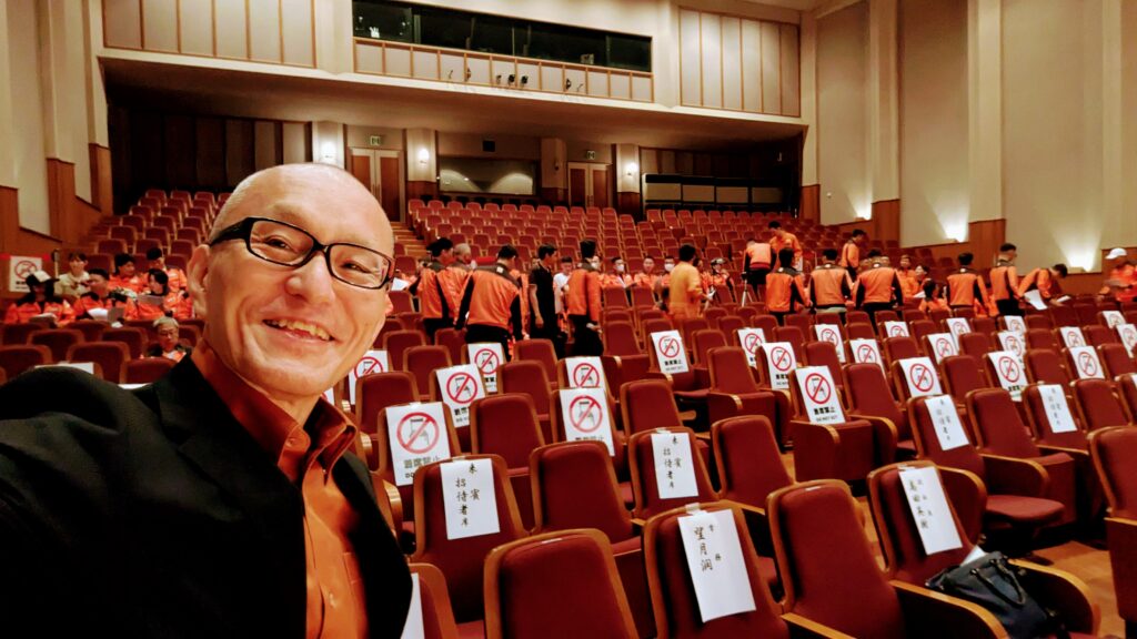 【人気講師をお探しの方へ】講演実績1,000回以上、依頼の多い講師ランキング第6位の酒井とし夫講演会講師をご紹介。ビジネス心理学、AI活用、営業スキルなど、明日から使える実践的なノウハウで会場を熱狂させます。リピート率7割の理由と詳細プロフィールはこちら。